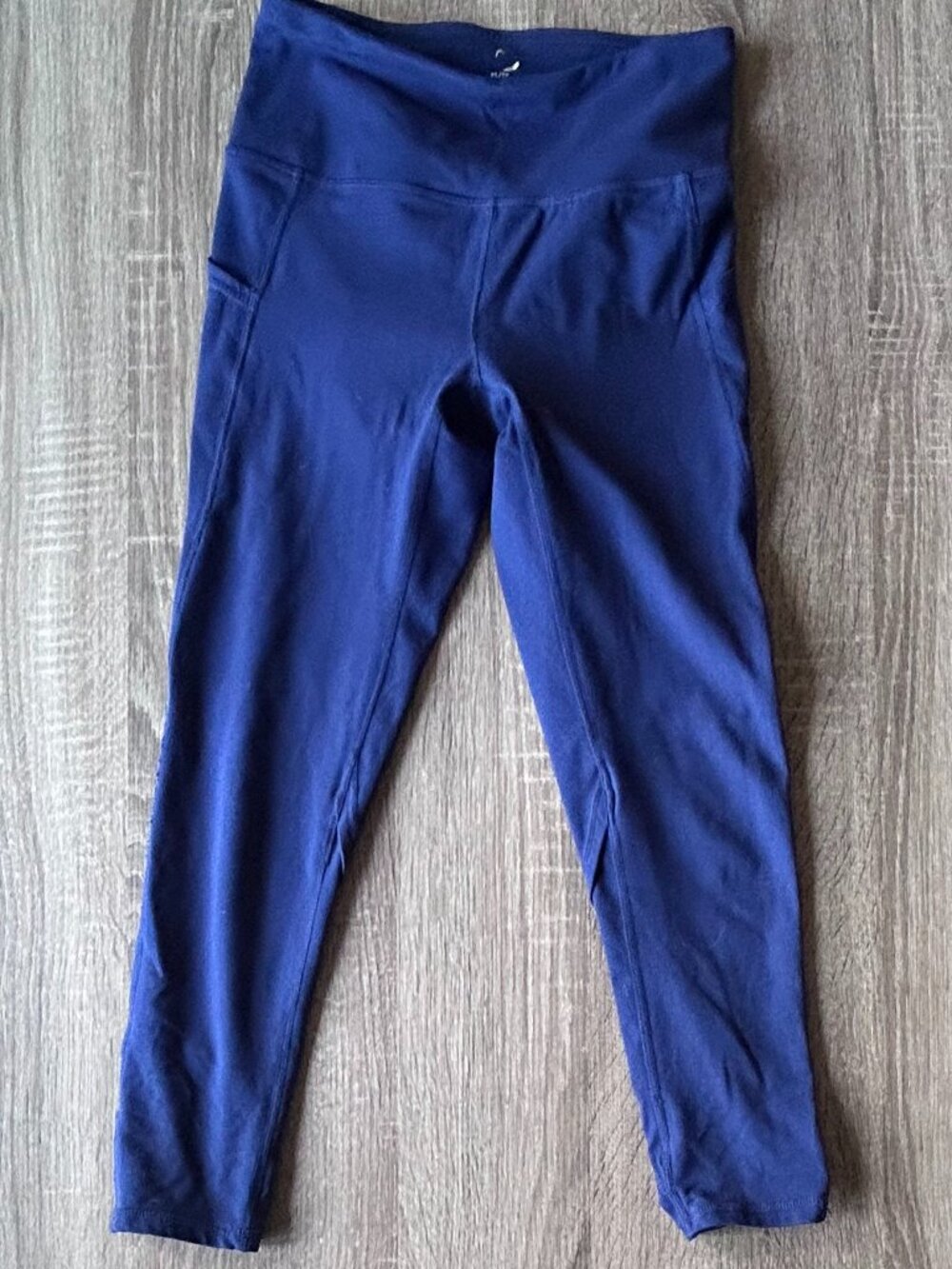 HEAD High-Waisted Royal Blue Capri Workout Leggings with Side Pockets